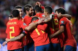 开云体育网页版-世界瞩目！欧洲杯预选赛激烈竞技，球场风云再起的简单介绍