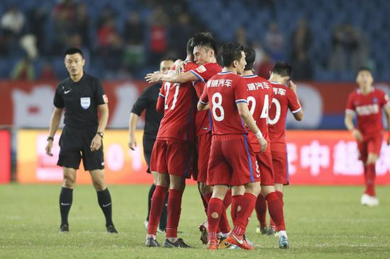 重庆斯威客场不敌天津泰达遭遇连败