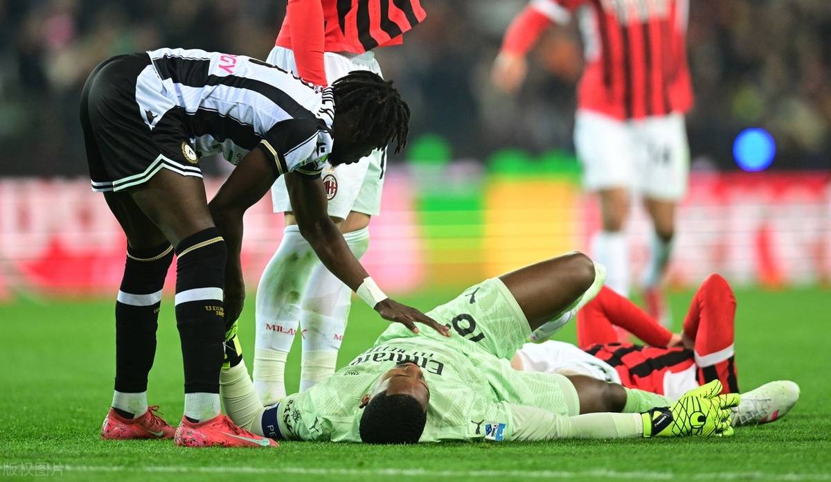 包含维罗纳遭遇客场惨败，球队保级压力大增的词条