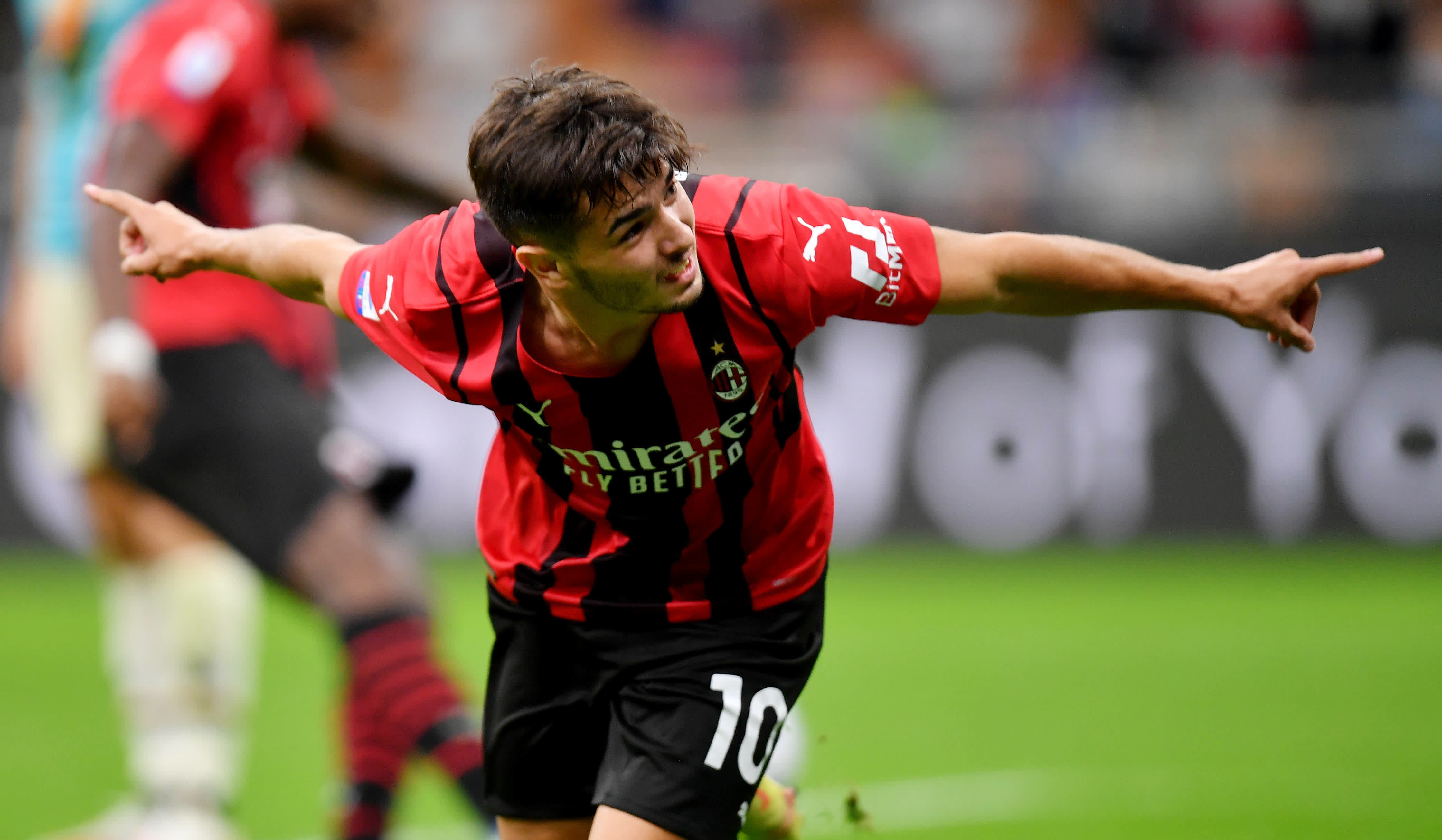 包含热那亚足球俱乐部推出新赛季主场球衣,风格独特的词条 包含热那亚足球俱乐部推出新赛季主场球衣,风格独特的词条