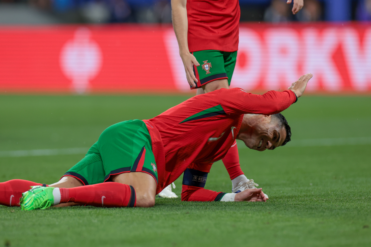 关于足球盛宴继续燃烧，欧洲杯赛场依旧激动人心的信息